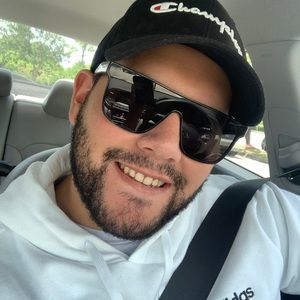 Meet your Posher, Daniel